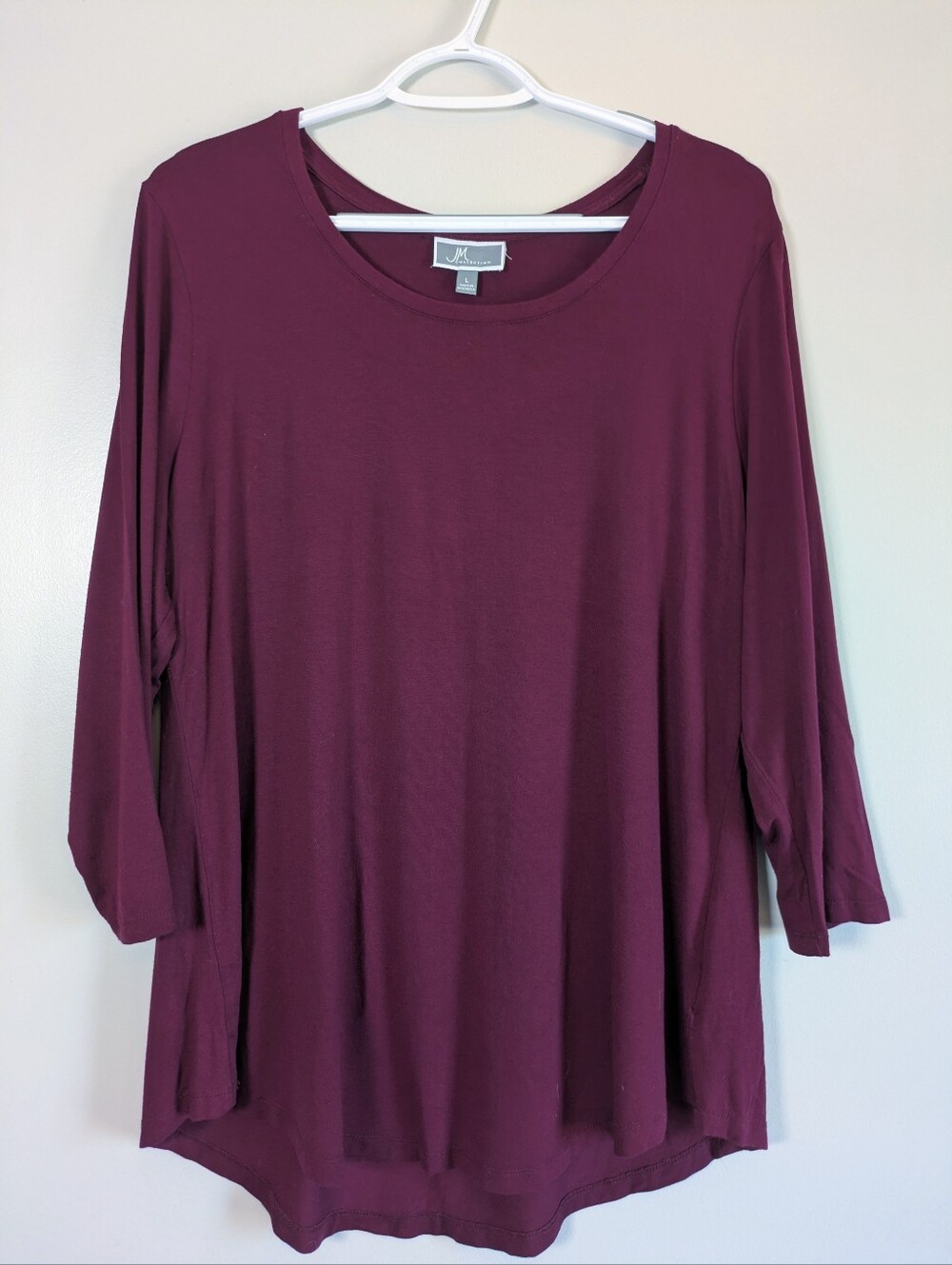 JM Collection | Scoop Neck Curved Hem Rayon Knit Top Bracelet Sleeve Wine | L